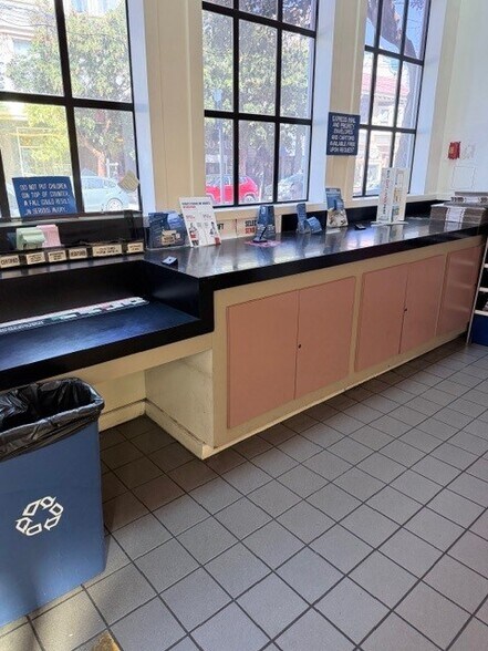 More Photos Of 4083 24th St, San Francisco Post Office For Sale