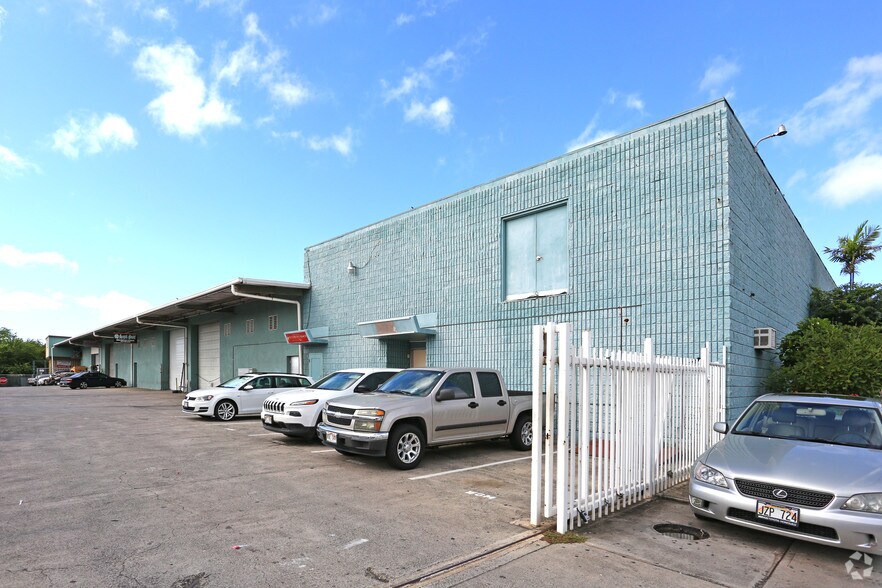 More Photos Of 94-061 Leokane St, Waipahu Warehouse For Lease