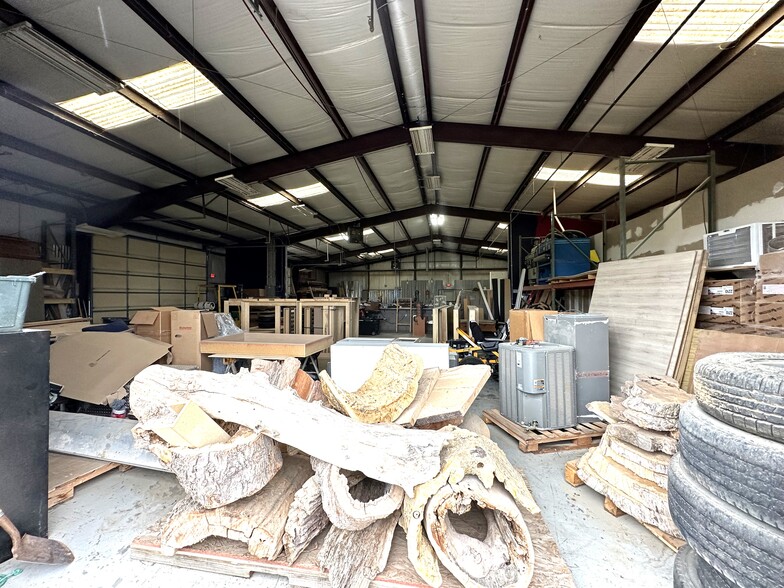 More Photos Of 211 Regency Dr, Wylie Light Manufacturing For Sale