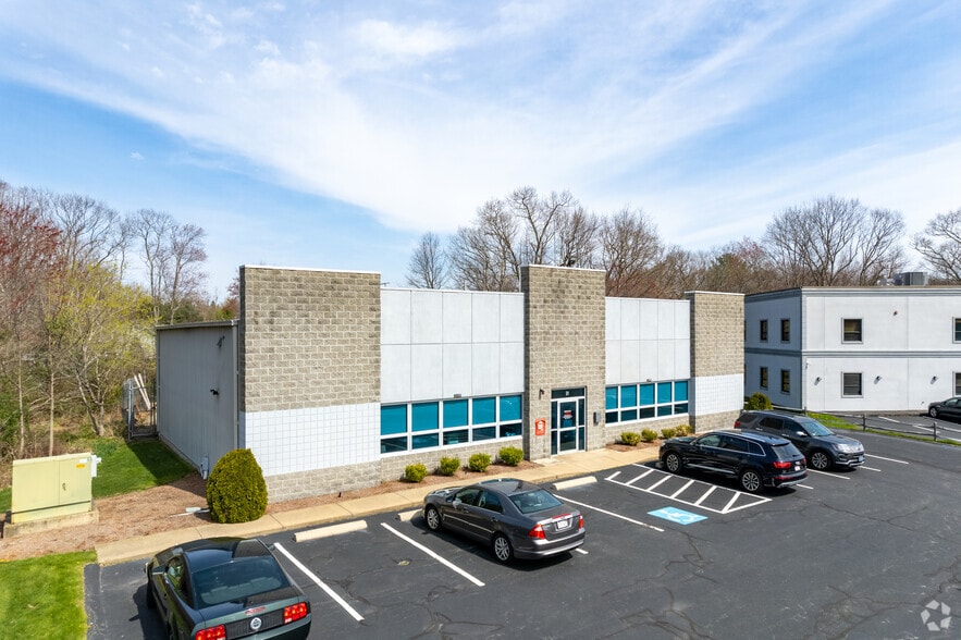 More Photos Of 34 Bellows Rd, Raynham Warehouse For Lease