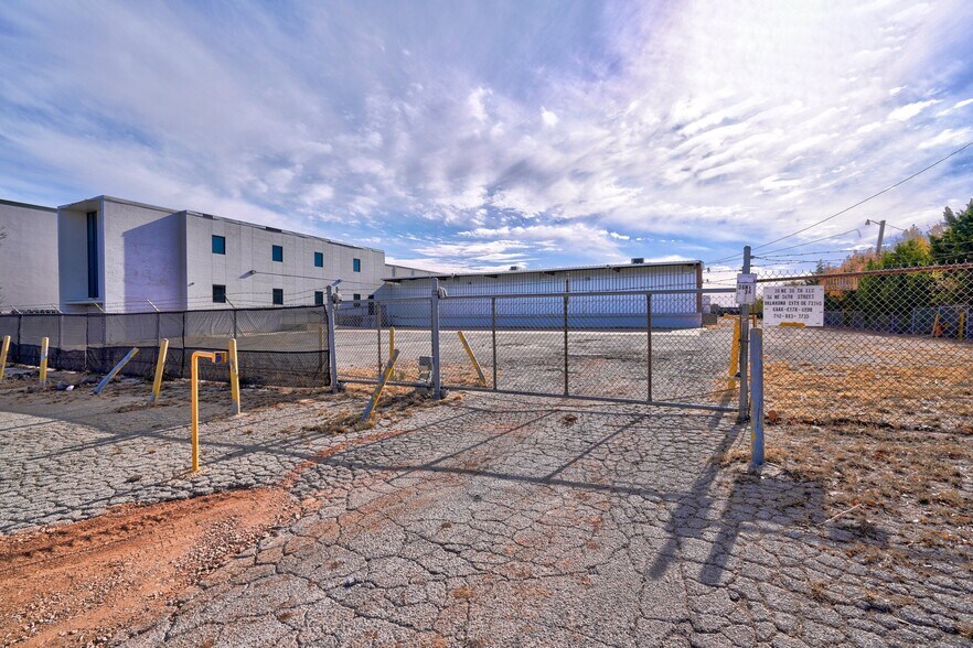 Primary Photo Of 36 NE 36th St, Oklahoma City Manufacturing For Lease
