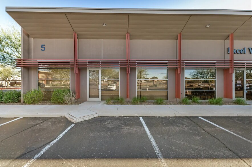More Photos Of 5425 E Bell Rd, Scottsdale Medical For Lease