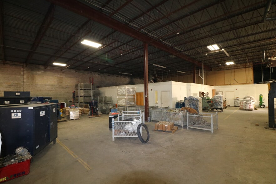 More Photos Of 1633 Republic Rd, Huntingdon Valley Warehouse For Sale