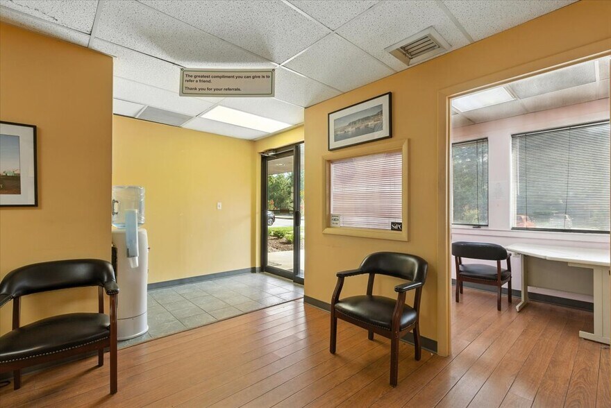 More Photos Of 5405 Twin Knolls Rd, Columbia Medical For Sale