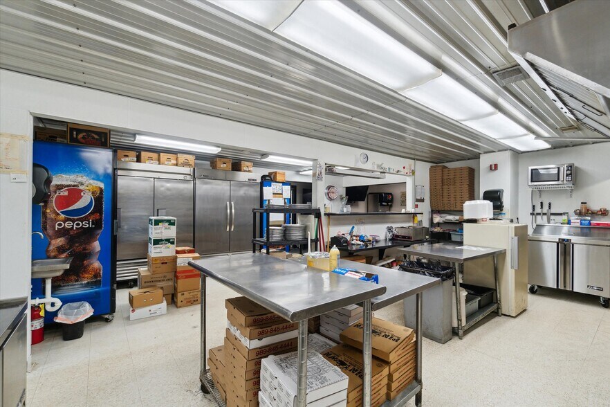 More Photos Of 142 N Saginaw St, Chesaning Bowling Alley For Sale