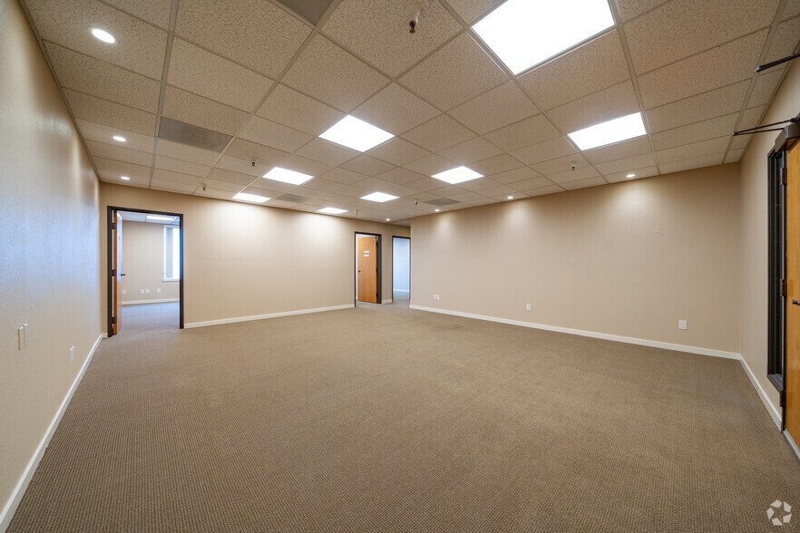 More Photos Of 384 Bel Marin Keys Blvd, Novato Office For Lease