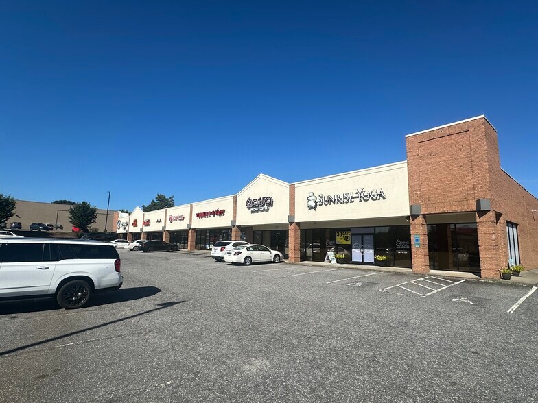 More Photos Of 6311 Stadium Dr, Clemmons Unknown For Lease