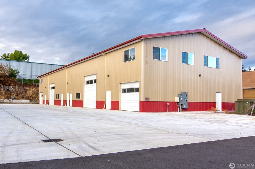 Primary Photo Of 2009 Masonry Way, Bellingham Warehouse For Sale