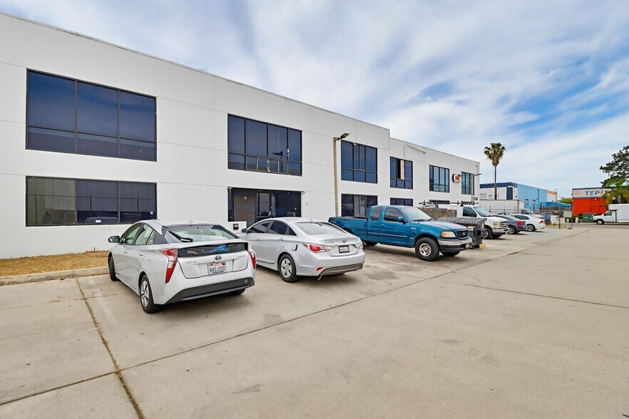 More Photos Of 2345 Via Segundo, San Ysidro Manufacturing For Sale