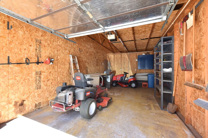 More Photos Of N96W20275 County Line Rd, Menomonee Falls Multifamily For Sale