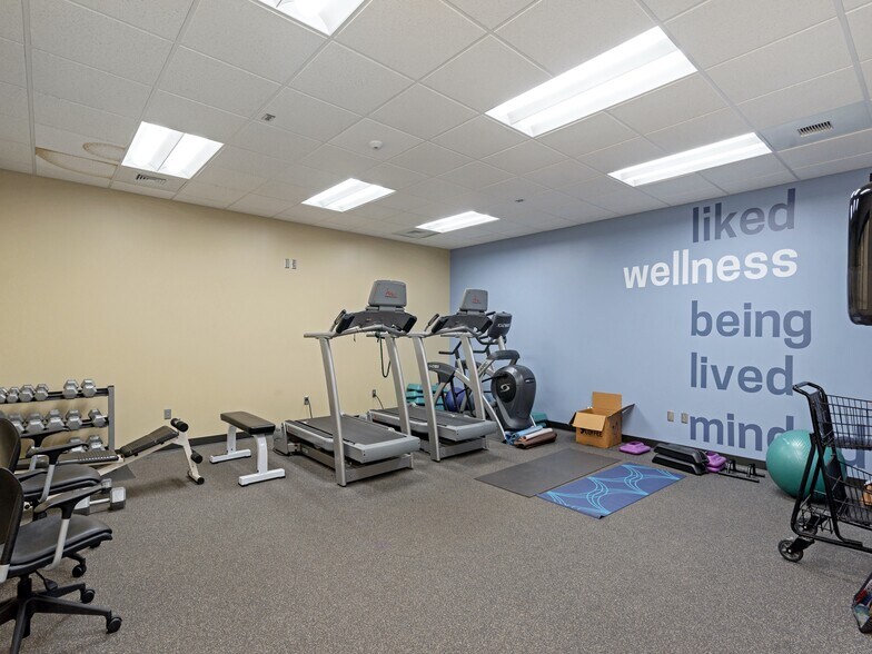 More Photos Of 220 Continuum Dr, Fletcher Research And Development For Sale