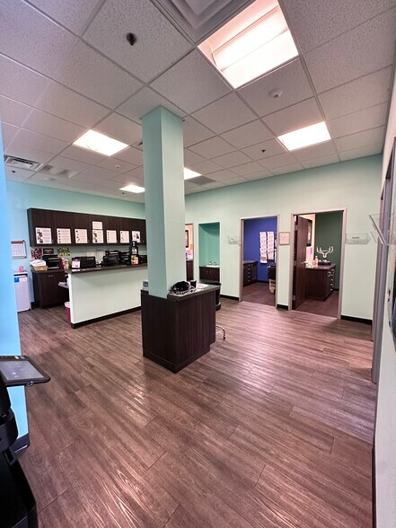 More Photos Of 4110 N 108th Ave, Phoenix Unknown For Lease