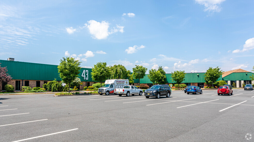 Primary Photo Of 43 US Highway 46, Pine Brook Flex For Lease