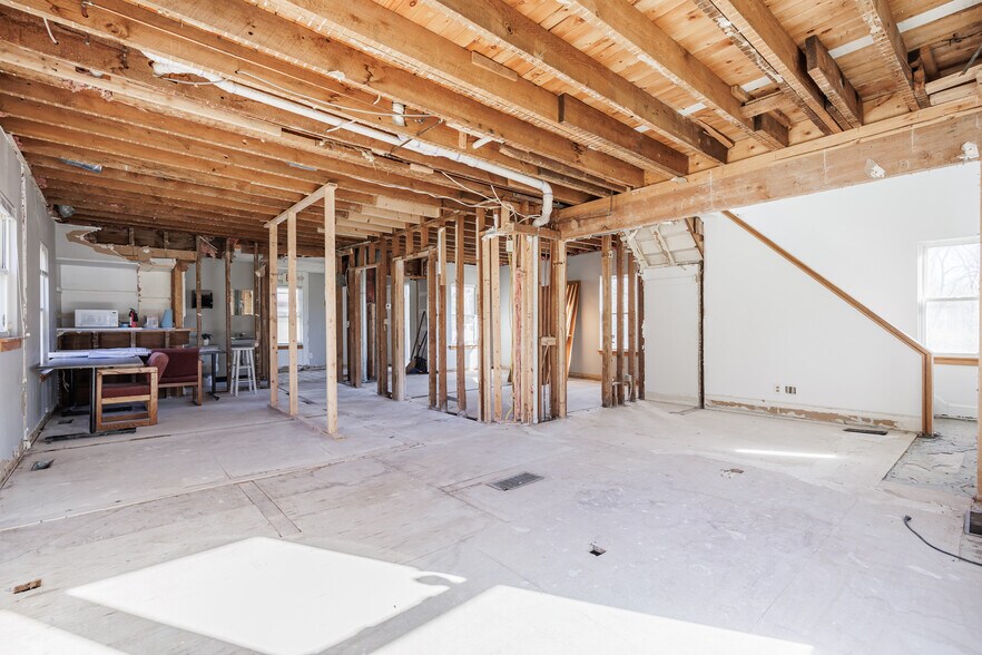 More Photos Of 5692 Pittsford Palmyra Rd, Pittsford Office Residential For Sale