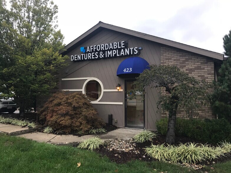Primary Photo Of 423 Adair Ave, Zanesville Medical For Sale