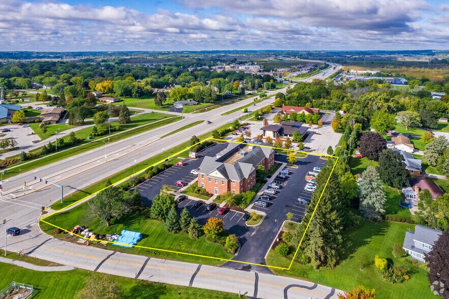 More Photos Of 18200 W Capitol Dr, Brookfield Medical For Sale