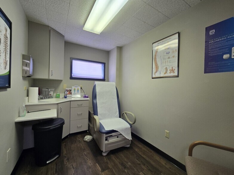 More Photos Of 999 Division St, Prescott Medical For Sale