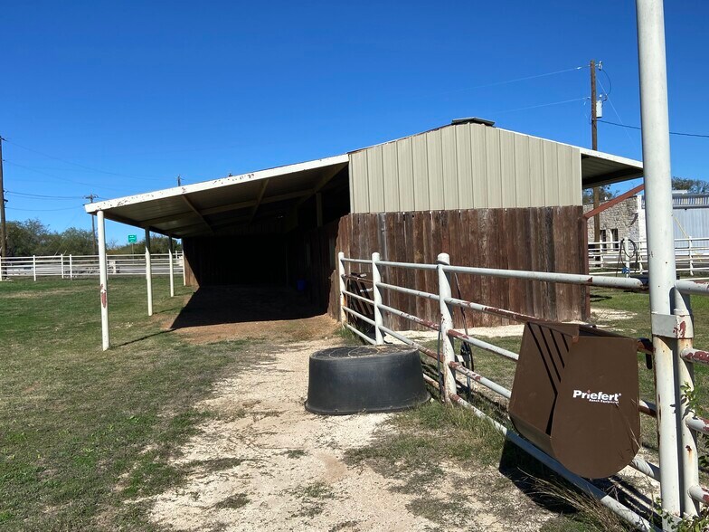 More Photos Of 5778 FM 933, Whitney Flex For Lease