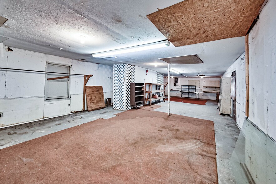 More Photos Of 600 W 13th Ave, Corsicana Flex For Sale