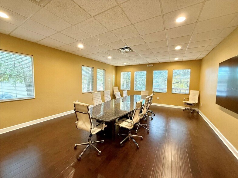 More Photos Of 1402 W Fletcher Ave, Tampa Coworking Space