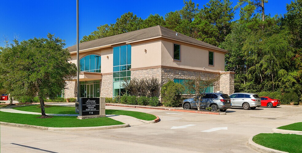 More Photos Of 114 Vision Park Blvd, Shenandoah Office For Sale