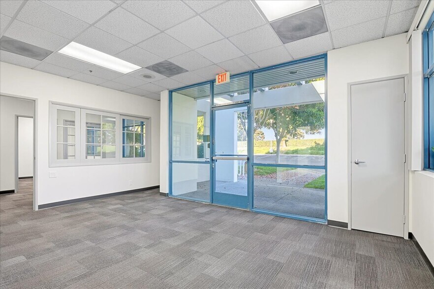 More Photos Of 12 Mauchly, Irvine Office Residential For Sale