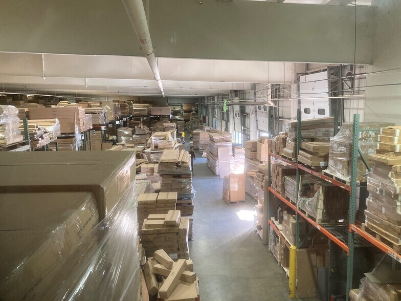 More Photos Of 40 Industrial Dr, North East Manufacturing For Lease