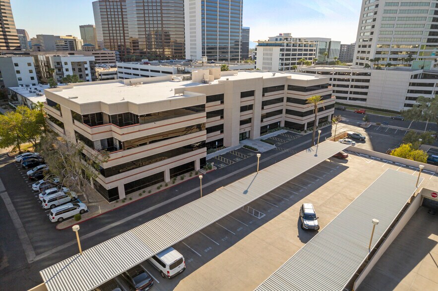 More Photos Of 202 E Earll Dr, Phoenix Medical For Sale