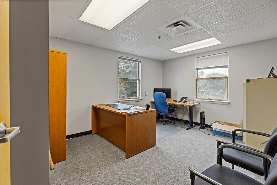 More Photos Of 323 State St, Augusta Office Residential For Sale