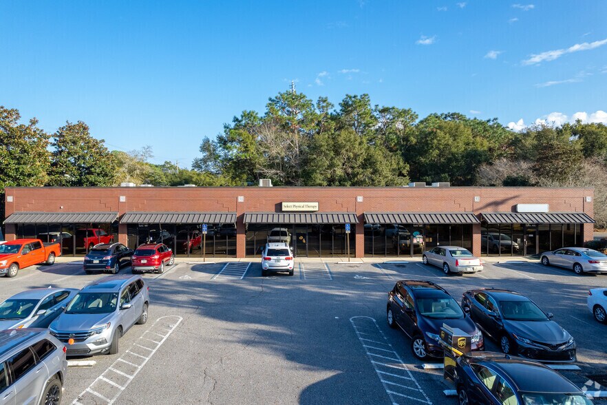 More Photos Of 2065 Airport Blvd, Pensacola Medical For Lease