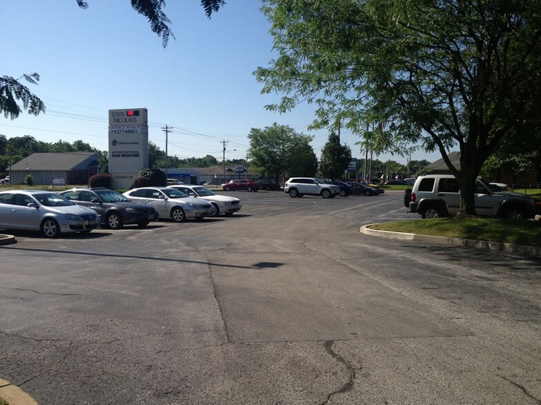 More Photos Of 1 Bronze Pointe Blvd, Swansea Office For Lease