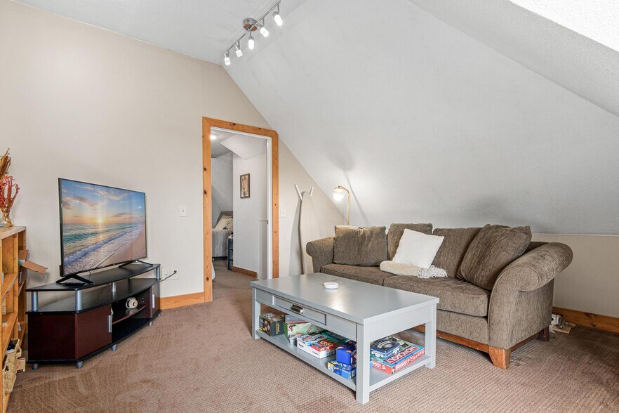 More Photos Of 2526 Jackson St NE, Minneapolis Apartments For Sale