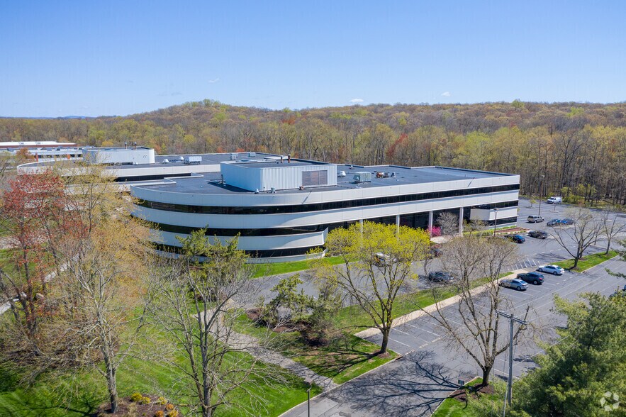 More Photos Of 25 Vreeland Rd, Florham Park Medical For Lease