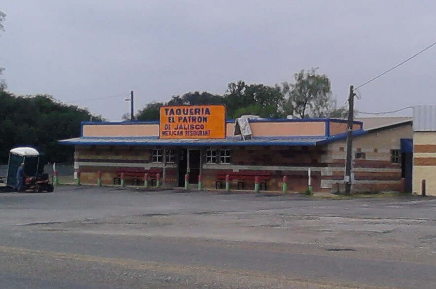 More Photos Of 17695 Luckey Rd, Lytle Restaurant For Lease
