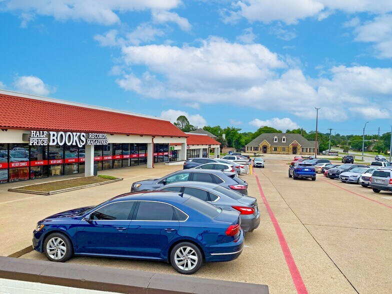 More Photos Of 601-735 Harwood Rd, Bedford Unknown For Lease