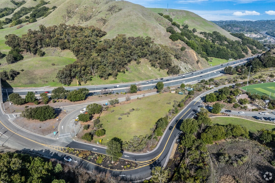 More Photos Of 1 Wilder Rd, Orinda Land For Sale