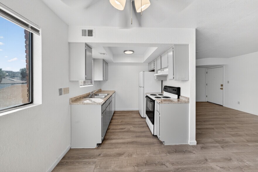 More Photos Of 3653-3659 Wendell Ave, Bullhead City Apartments For Sale
