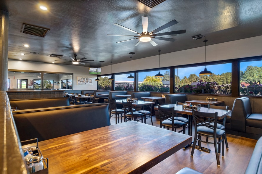 More Photos Of 480 W Deuce of Clubs, Show Low Hotel For Sale