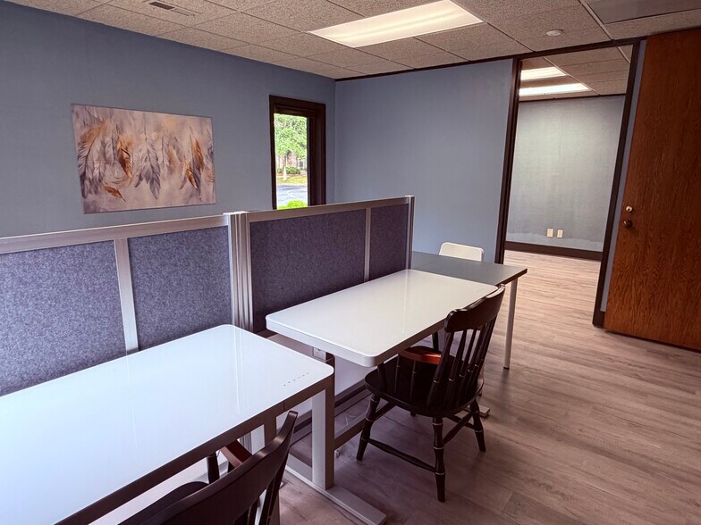 More Photos Of 3721 W Market St, Greensboro Office For Lease