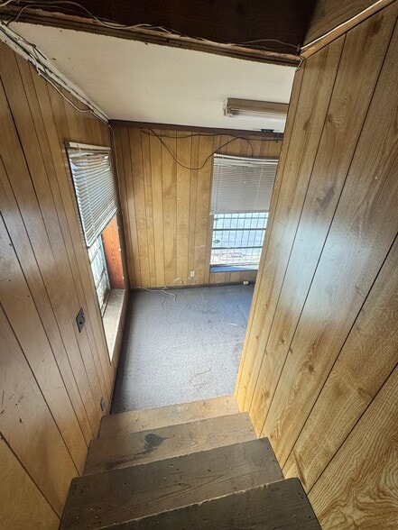 More Photos Of 2024 Avenue C, Birmingham Office Residential For Sale