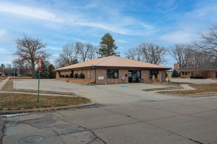 Primary Photo Of 220 E 22nd St, Fremont Office For Sale