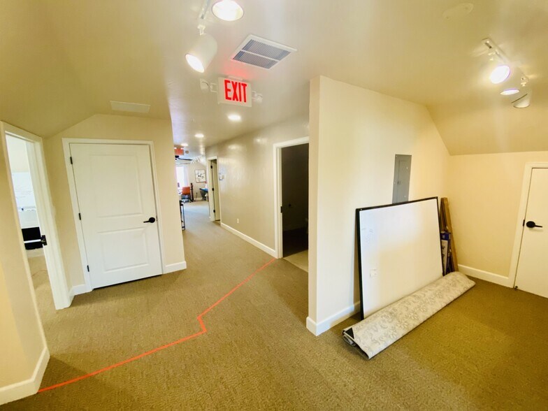 More Photos Of 910 Gruene Rd, New Braunfels Medical For Lease