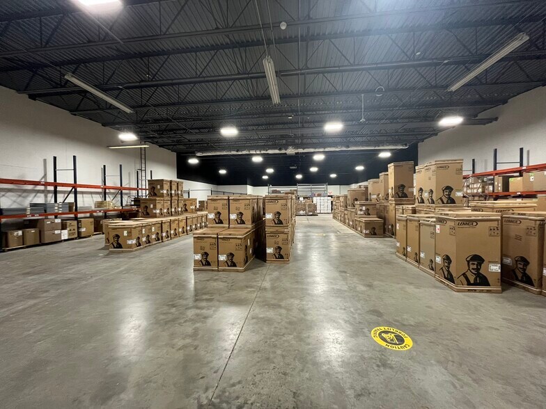 More Photos Of 222 Metro Center Blvd, Warwick Light Manufacturing For Lease