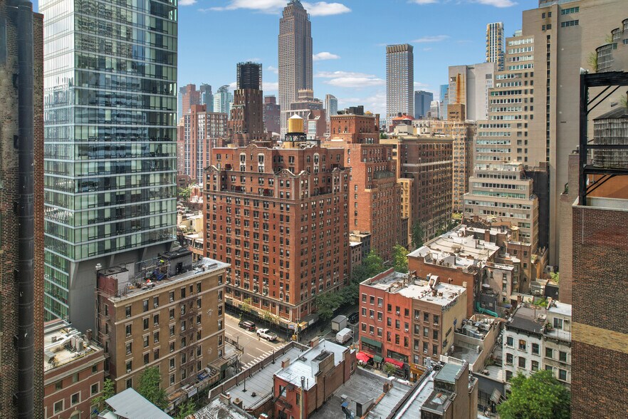 More Photos Of 345 Lexington Ave, New York Storefront Retail Residential For Sale