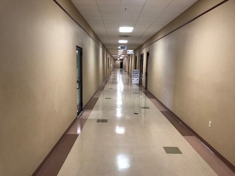 More Photos Of 500 N Holmen Dr, Holmen Health Club For Sale