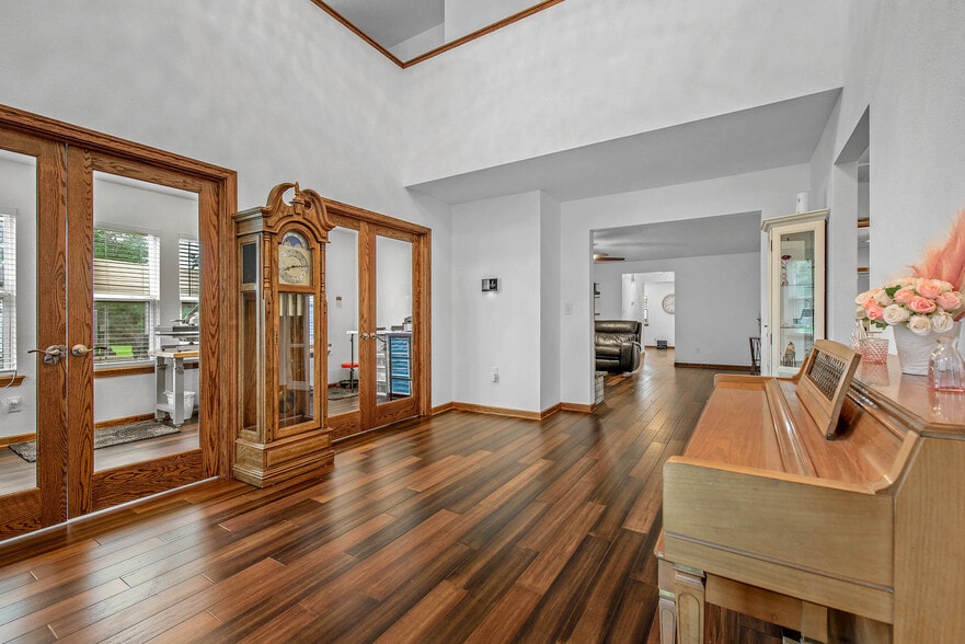 More Photos Of 13863 FM 2154 Rd, College Station Showroom For Sale