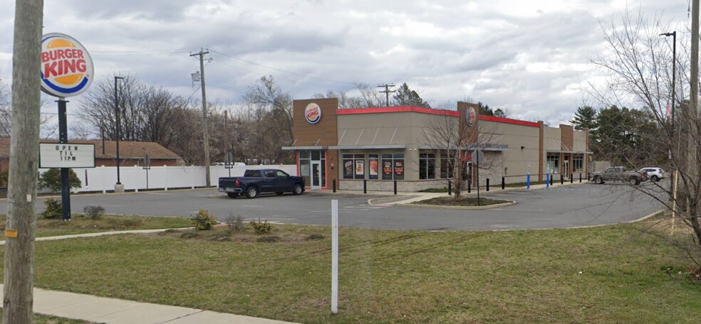 More Photos Of 593 N Route 73, West Berlin Office For Lease