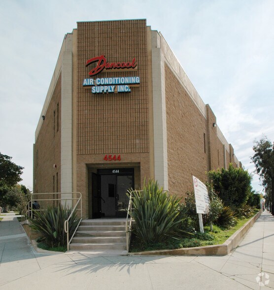 More Photos Of 4544 San Fernando Rd, Glendale Light Manufacturing For Lease