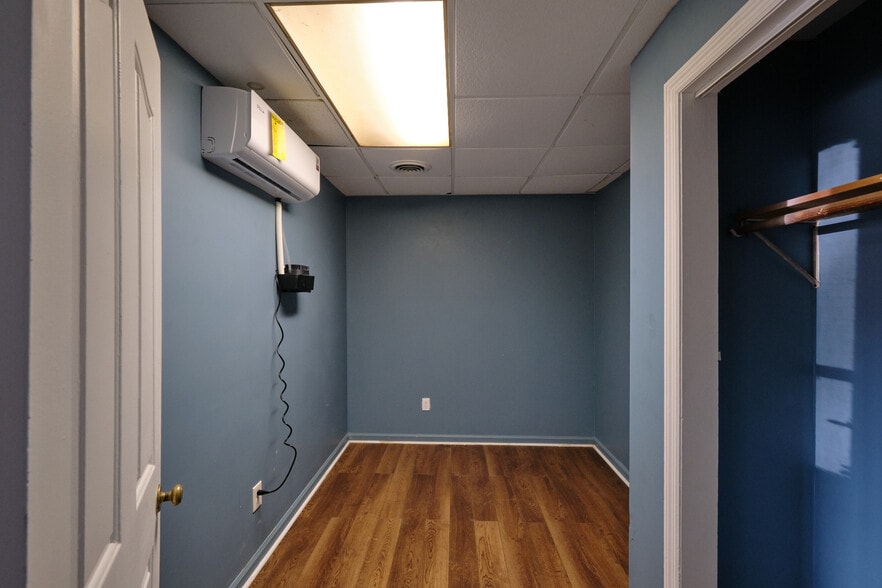 More Photos Of , Tazewell Multifamily For Sale