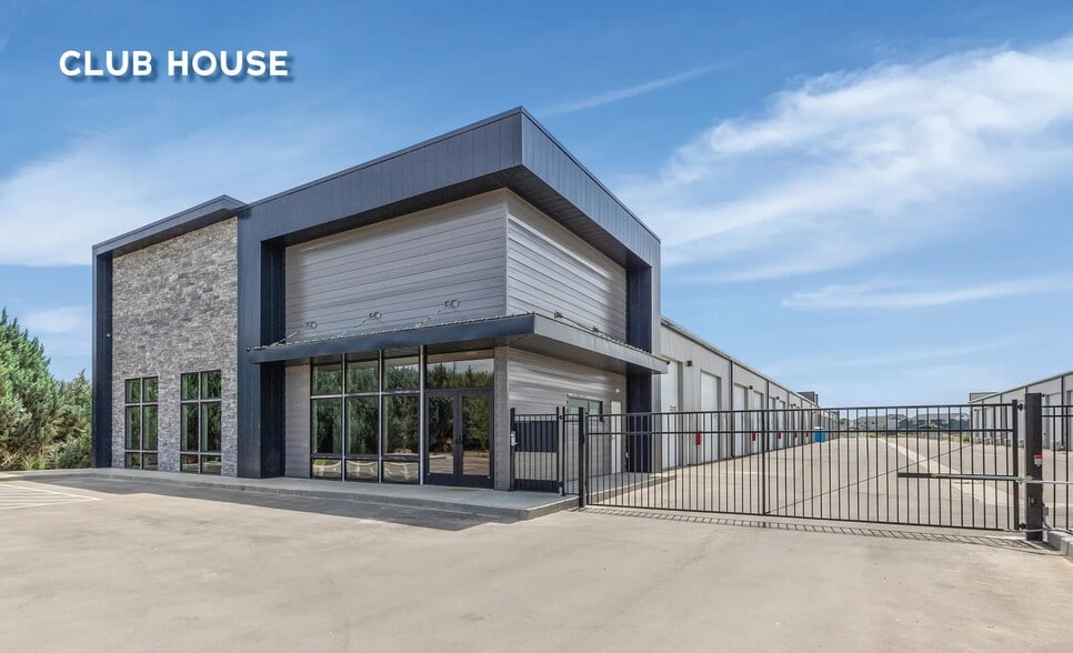 More Photos Of 4751 Ustick Rd, Meridian Self Storage For Sale
